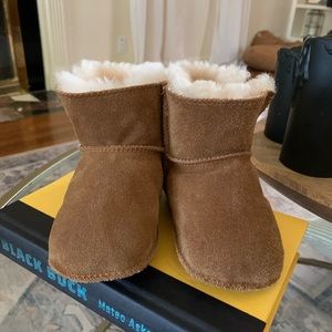 UGG Boots Toddler Size 6